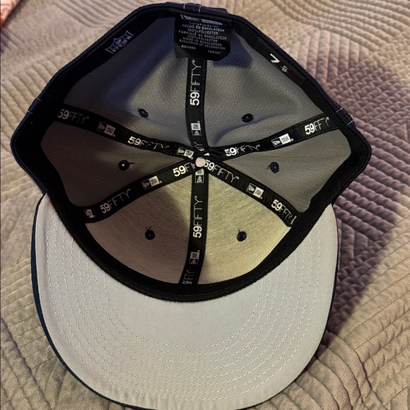 New Era New England Patriots Navy Blue flat brim fitted Hat never worn 7 5/8 - Picture 5 of 6